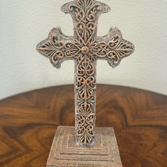 Distressed Ornate Decorative 8”  Cross Home Accent - Picture 3 of 10